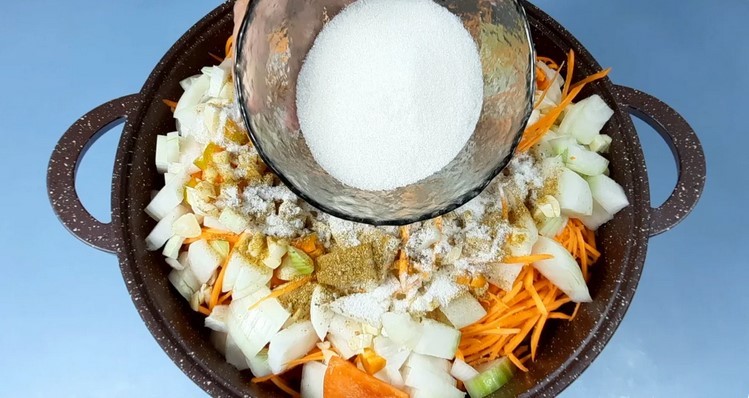 Овочевий салат по-корейськи на зиму