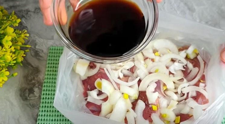 Китайський варіант маринаду для м'яса або курки. Виходить соковито, ніжно та дуже смачно