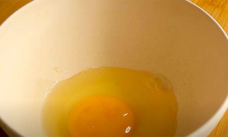 У Кореї омлет не готують на сковороді, а виливають яйця у киплячу воду. Рецепт без присмаку жиру та олії
