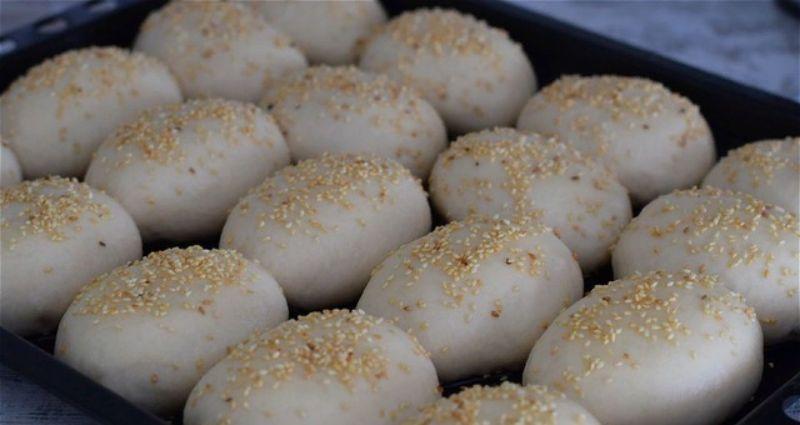 Пісні пиріжки з квашеною капустою та картоплею
