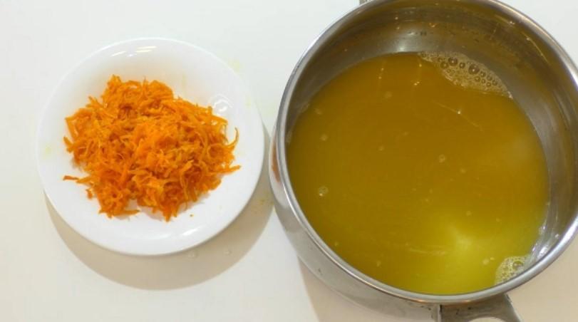Яскравий заварний апельсиновий крем для торта