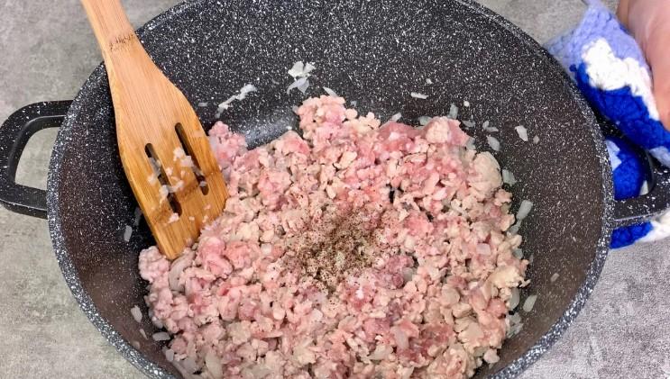 Коли немає часу, готую цей суп із фаршу та капусти на швидку руку