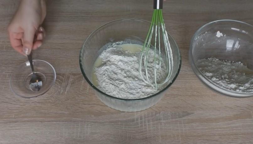Бездріжджові пиріжки на кефірі з кабачками