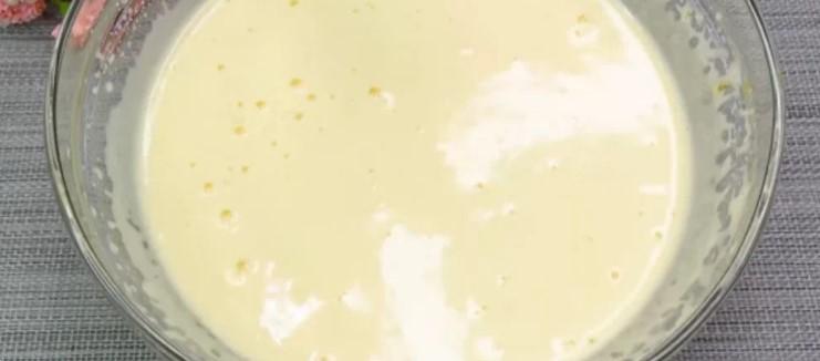 Повітряна випічка до чаю з варенням: легко приготувати і продукти економічні
