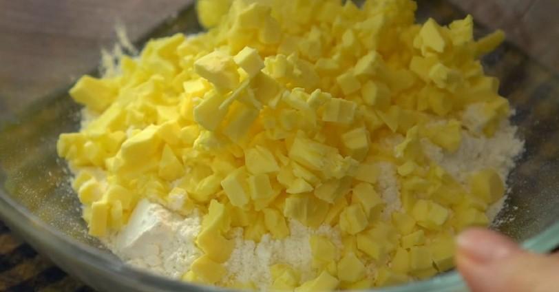 Сирні палички з часниково-медовим соусом в духовці