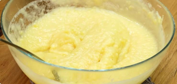Хрумкі зовні – м'які всередині: пишні картопляні пончики на сковороді