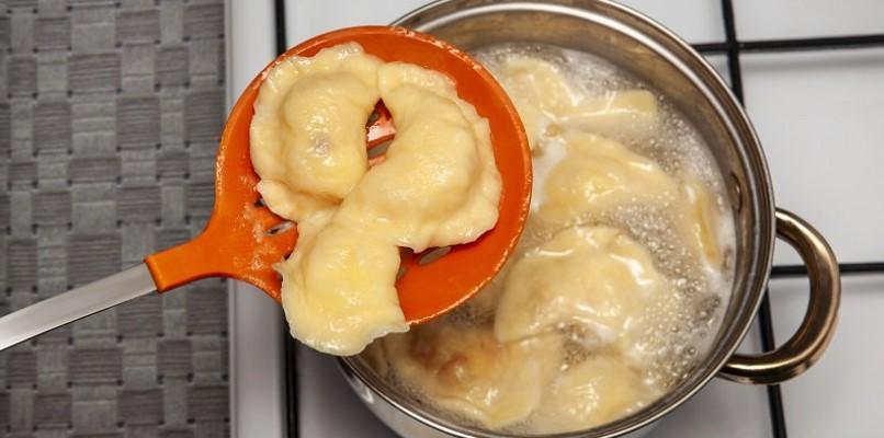 Незрівнянне тісто для вареників з вишнею