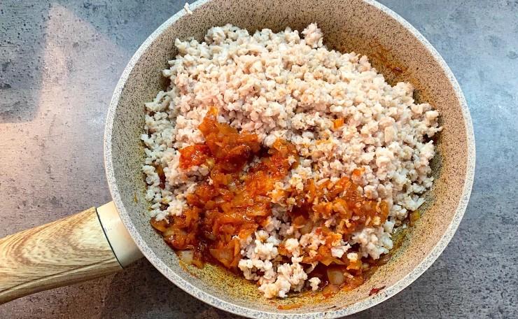 Смак дитинства! Макарони по-флотськи з вареною куркою
