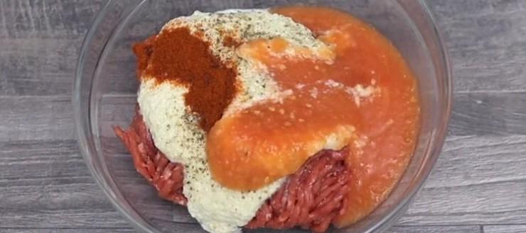 Смачні яловичі котлети із простих продуктів. Беріть рецепт на замітку
