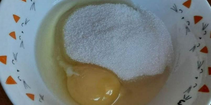 Печиво з родзинками, яке внуки лагідно називає булочками