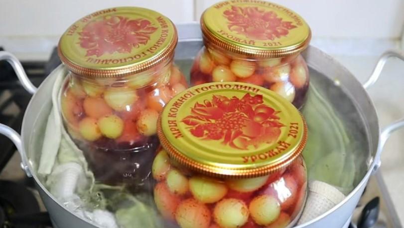 Виноград в сиропі на зиму