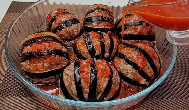 Апетитні баклажани гармошкою з фаршем в духовці