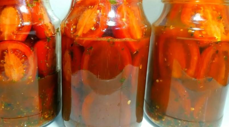 Мариновані помідори половинками на зиму