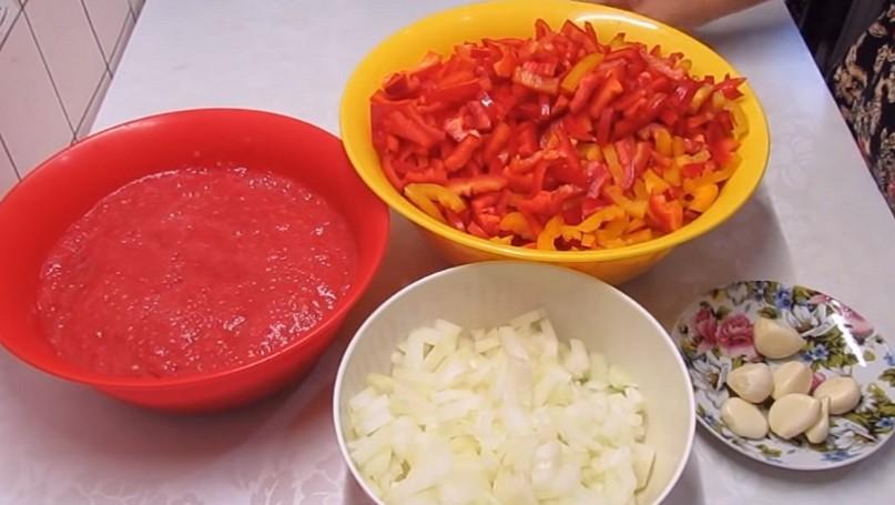 Квасоля по-монастирськи з овочами на зиму
