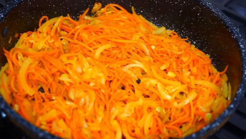 Пісний салат з маринованими грибами та квасолею