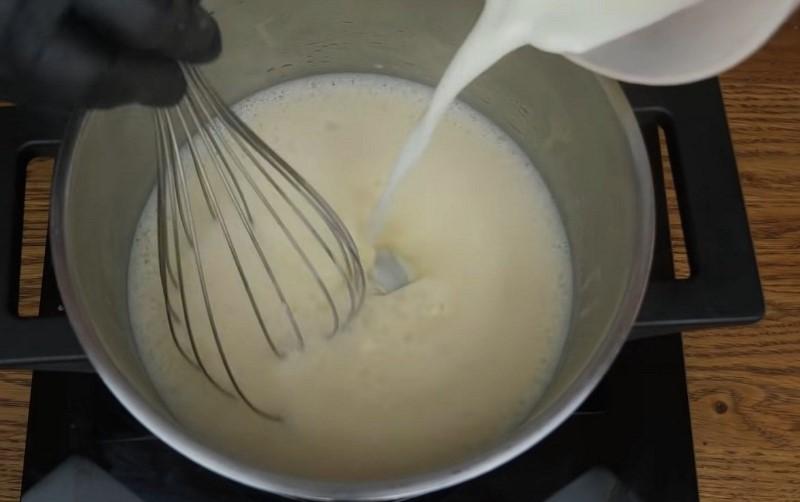 Шоколадний пляцок «Дон Кіхот» з ананасами