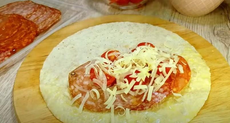 Закриті міні-піци без замісу тіста