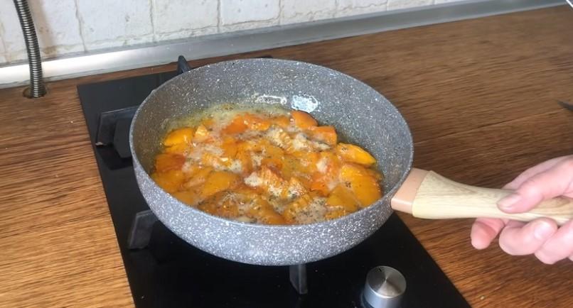 Мармеладний гарбуз з волоськими горіхами