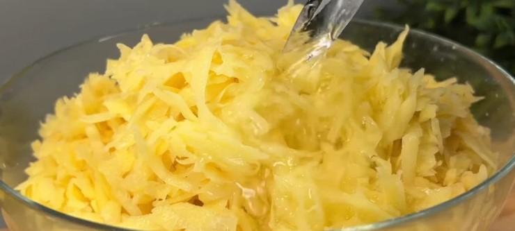 Легка страва з картоплі: рецепт із простих продуктів
