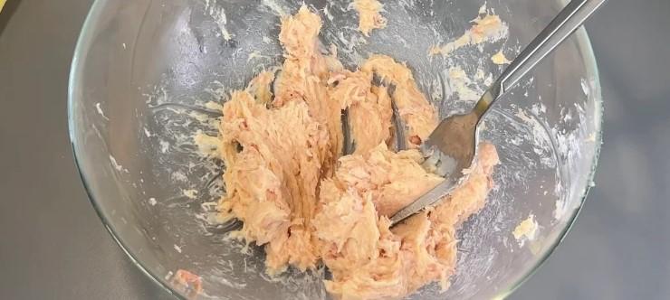 Я просто закохалася в цю закуску з тунцем: швидко, ситно та смачно дуже