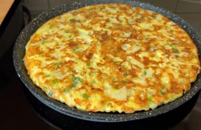 Капуста та 2 яйця. Рецепт смачної вечері із простих продуктів