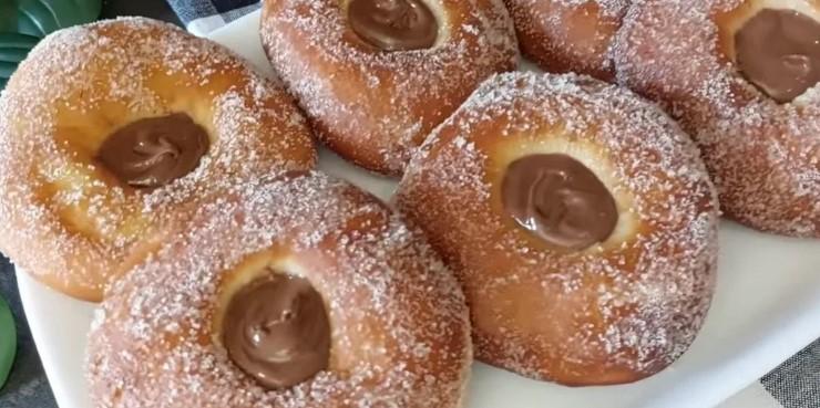 Не рецепт, а знахідка – м'якше булочок я ще не їла: ароматні та з простих продуктів