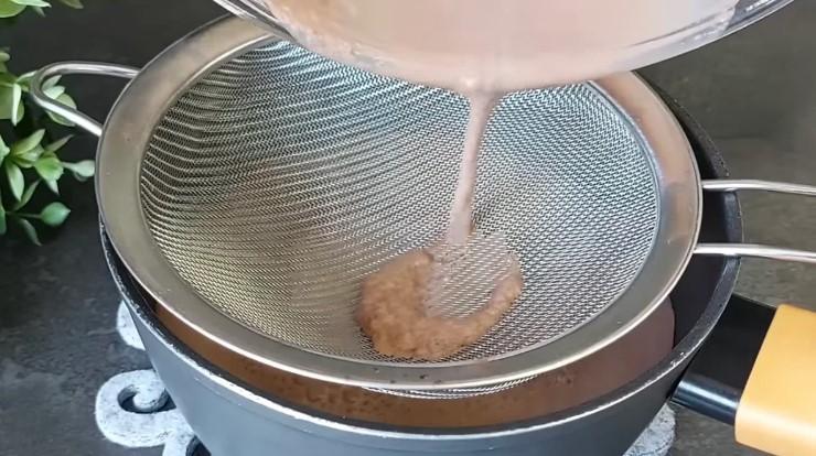 Легкий десерт без випічки із простих продуктів у складі