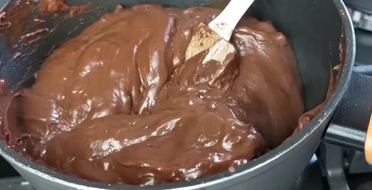 Легкий десерт без випічки із простих продуктів у складі