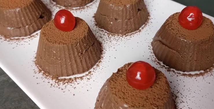 Легкий десерт без випічки із простих продуктів у складі
