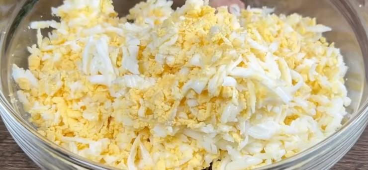 Незвичайні бутерброди з тунцем із простих продуктів. Легко приготувати, легко запам'ятати