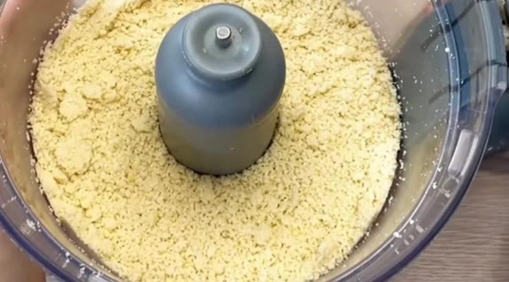 Цукерки більше не купую, готую сам і всього із 3 продуктів: мигдальні трюфелі до чаю