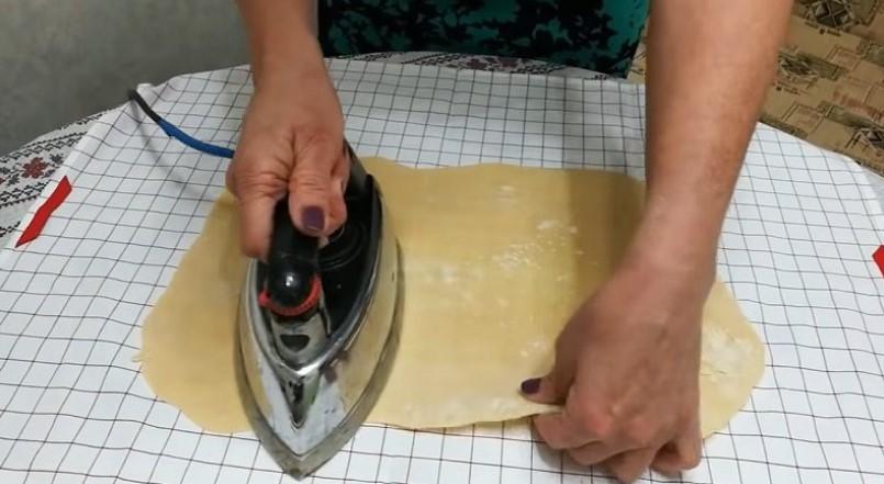 Натуральна домашня локшина: рецепт із праскою