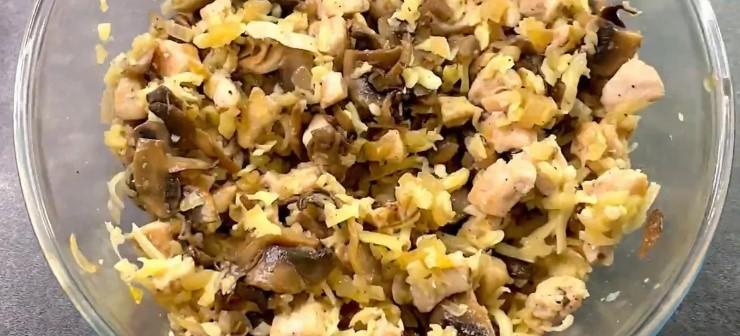 Пиріжки з грибами та куркою, без метушні з тістом