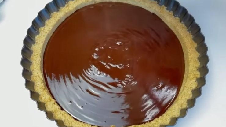 Я цей торт приготував за 15 хвилин: смачний десерт до чаю з простих інгредієнтів