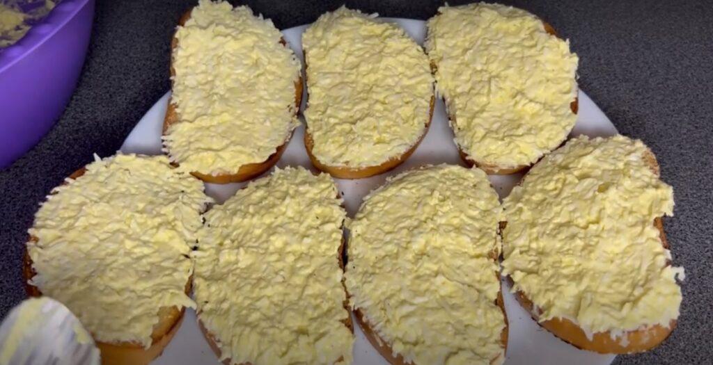 Використовую, як салат та намазку. Універсальна закуска з доступних продуктів