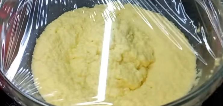 Зі склянки кефіру приготувала цілу гору смакоти: сніданок для всієї родини