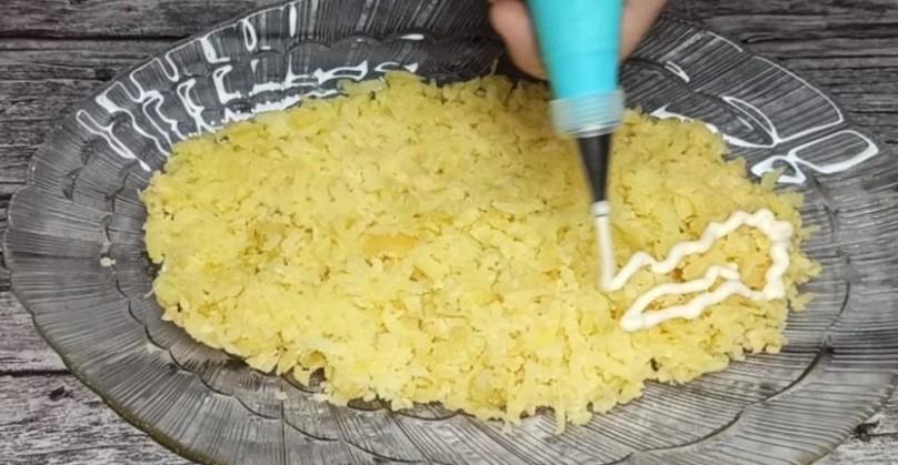 Салат з пекінською капустою та грибами