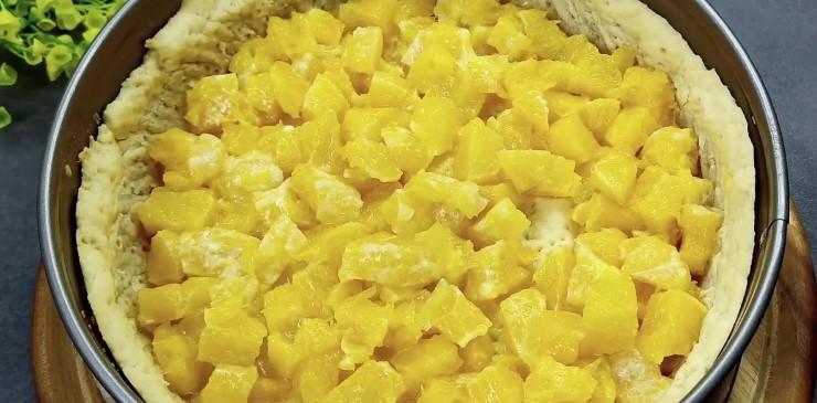 Легкий йогуртовий пиріг з апельсинами. Ну дуже ніжний та смачний