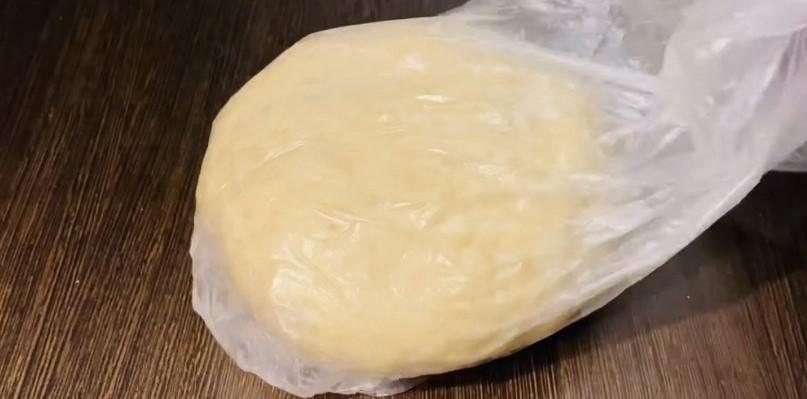 Трубочки з горіховою начинкою до чаю: приголомшлива випічка на сметані
