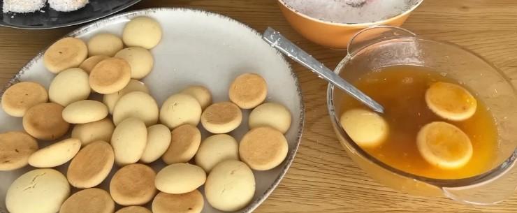 М'яке печиво із простих продуктів. Не рецепт, а знахідка