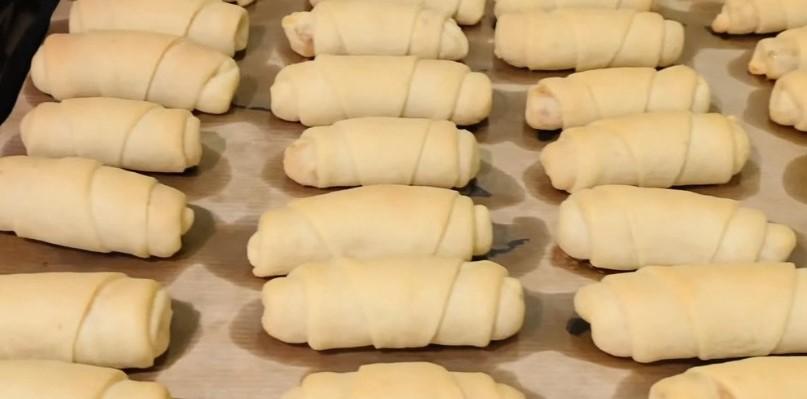 Трубочки з горіховою начинкою до чаю: приголомшлива випічка на сметані