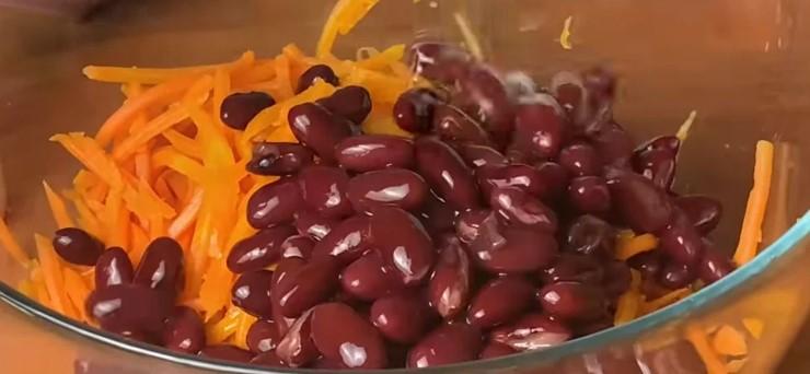 Салат Економний. Їж хоч щодня і зовсім не набридає