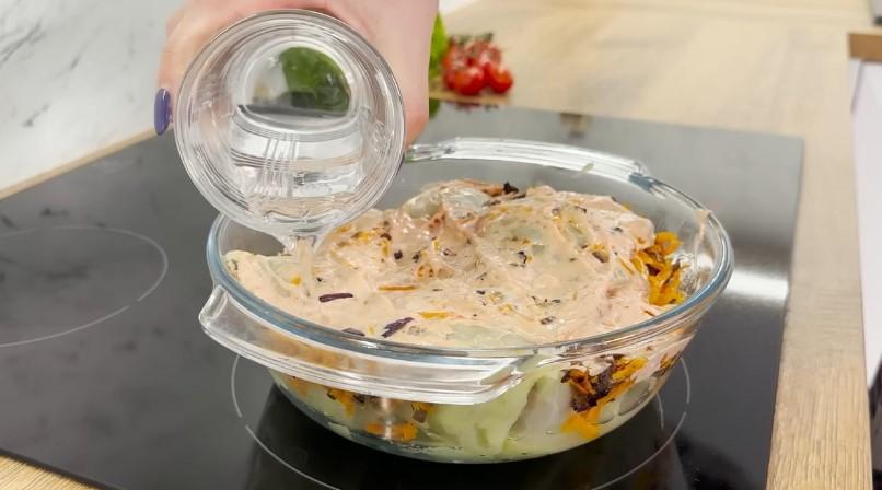 Улюблені голубці з куркою та овочами в духовці