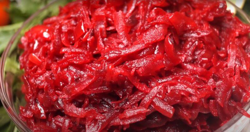 Просто натираю буряки. Рецепт страви 3 в 1: гарнір, закуска та салат
