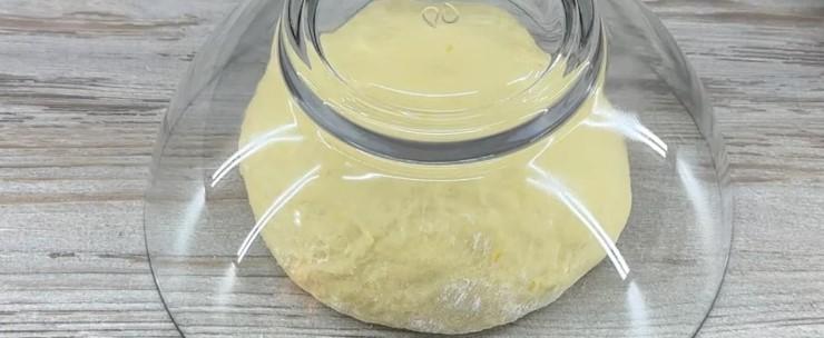 Це не рецепт, а справжня знахідка: м'які круасани із простих продуктів