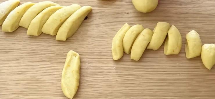 Ароматні булочки-равлики із простих продуктів