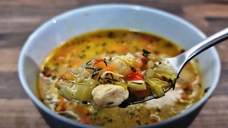 Австрійський картопляний суп із куркою