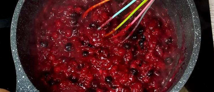 Торт до чаю в магазинах більше не купую: готую сама, бо просто й дуже смачно