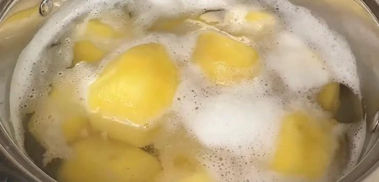 Проста, але дуже смачна вечеря. Готується "з нічого"