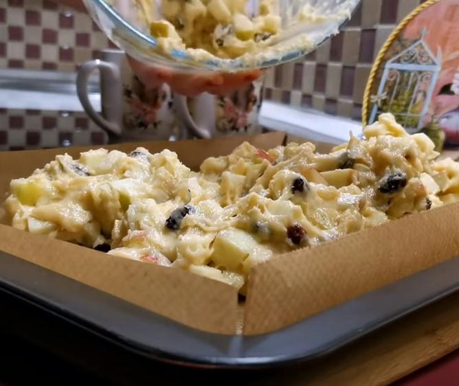 Смачніше, ніж Шарлотка. «Лінивий» яблучний пиріг нашвидкуруч